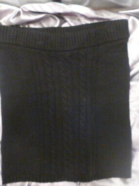 Black knit skirt